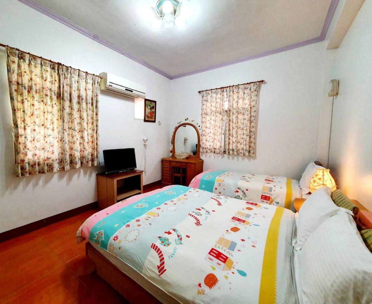 Yilan Xiang Feng Homestay Wujie Ngoại thất bức ảnh